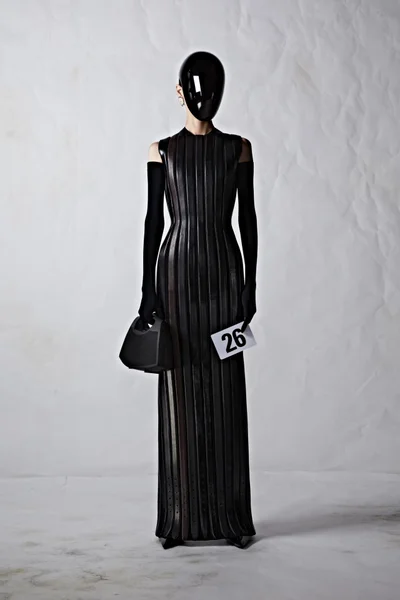 Look 26